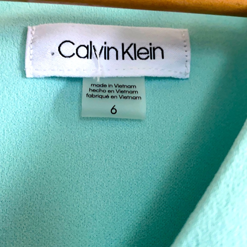 Size 6. Calvin Klein teal dress